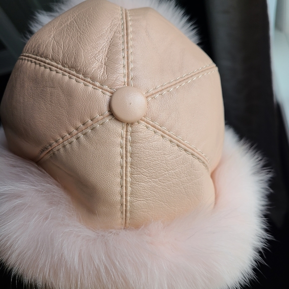 Real fur kids winter hat - Picture 6 of 9